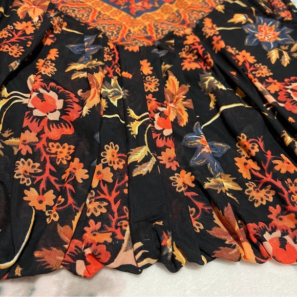 Free People top - Picture 2 of 5